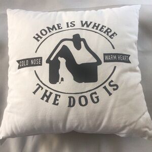 ‼️MOVING‼️ Throw Pillow with Dog House Design. 16” X 16”. Great condition.